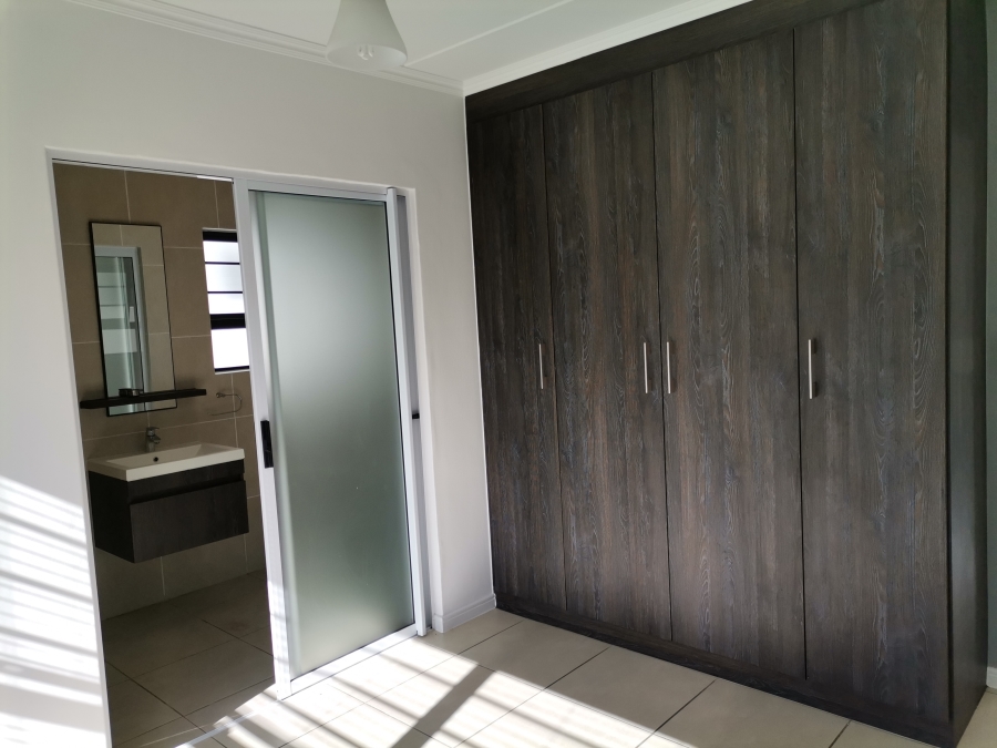 To Let 3 Bedroom Property for Rent in Sandown Western Cape